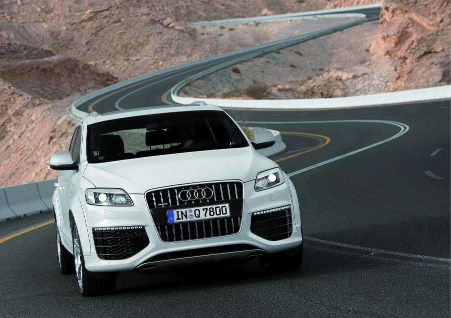  Audi Q7 V12 TDI Quattro (4L) 2008 года  (фото 29 из 73)